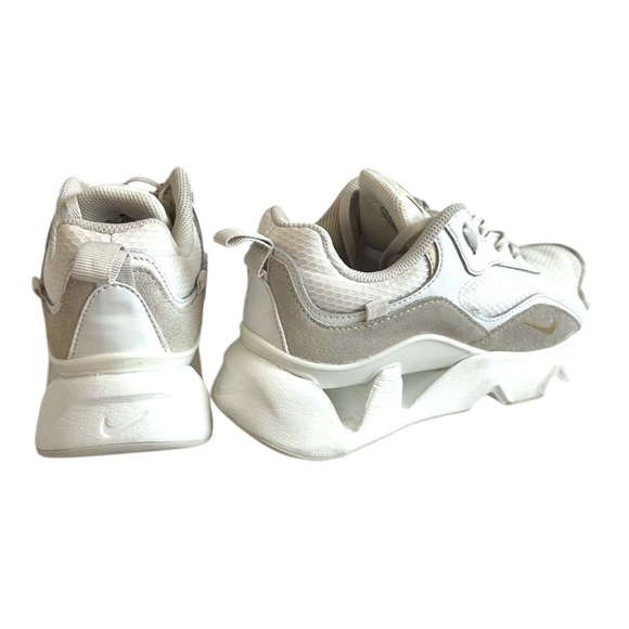 Nike Women’s White Leather Sneakers Gold Logo Casual Athletic Shoes Size 7.5 - Picture 6 of 9